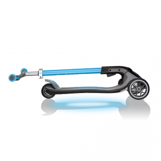 ULTIMUM-LIGHTS-foldable-scooter-for-kids-and-teens-sky-blue thumbnail 3