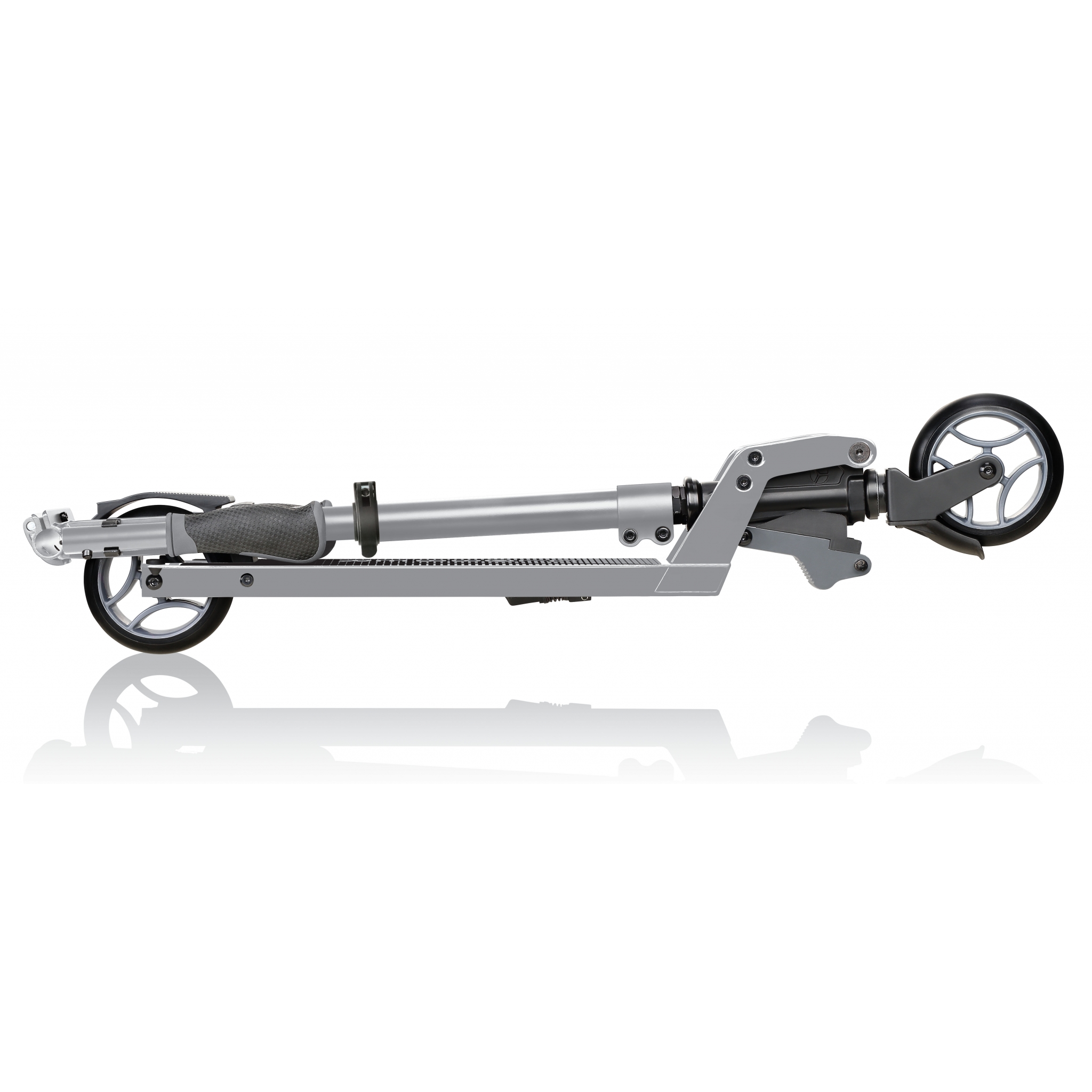 ONE-K-125-2-wheel-teen-scooter-foldable-scooter-and-handlebars_silver 3