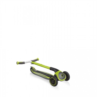 Globber-MASTER-convenient-foldable-3-wheel-scooter-for-kids-with-patented-folding-system_green thumbnail 3