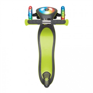 Globber-ELITE-DELUXE-FLASH-LIGHTS-3-wheel-foldable-scooter-with-extra-wide-scooter-deck-lime-green thumbnail 3