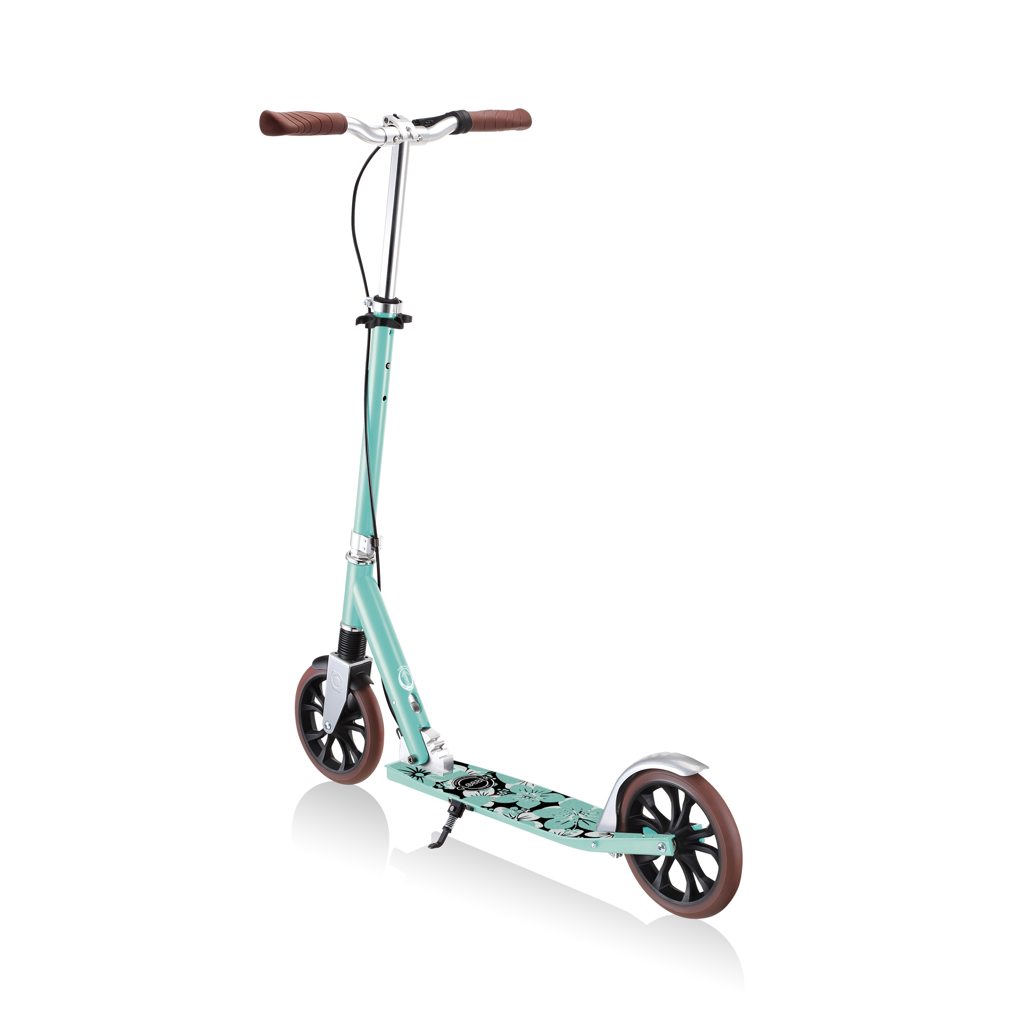 Globber-NL-205-DELUXE-big-wheel-scooter-for-kids-with-front-suspension 6