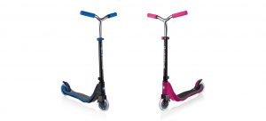 Globber's FLOW 125 2-wheel scooter is the best scooter for kids aged 6+ who want a 2-wheel scooter. It's an adjustable scooter with a 4-height T-bar to easily keep using the scooter as your kid enters his/her teens! 