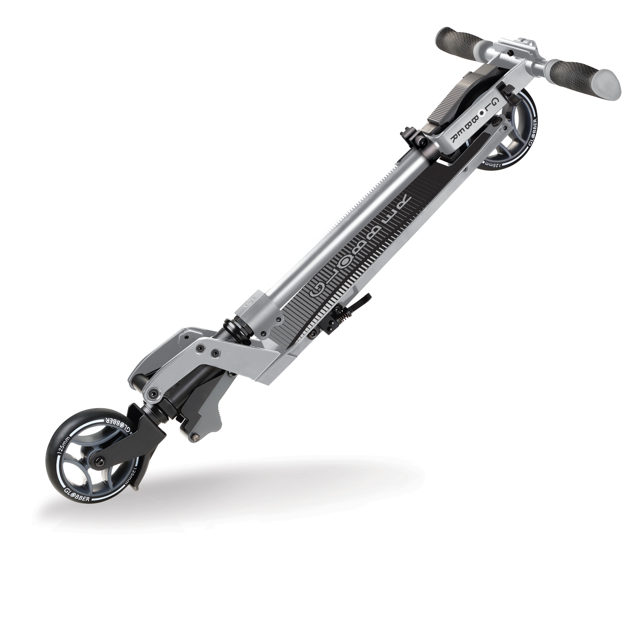 ONE-K-125-2-wheel-teen-scooter-with-1-second-patented-kick-and-fold-collapsing-system_silver 2