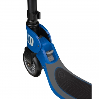 FLOW-FOLDABLE-125-2-wheel-folding-scooter-with-push-button-navy-blue thumbnail 4
