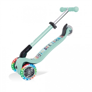 Foldable-3-wheel-toddler-scooter-Globber-JUNIOR-FOLDABLE-FANTASY-LIGHTS thumbnail 5