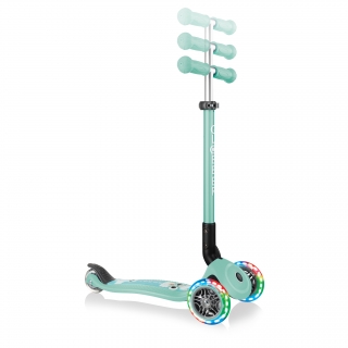 primo-foldable-fantasy-lights-3-wheel-light-up-scooter-with-adjustable-T-bar thumbnail 3