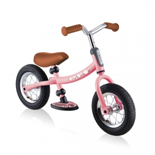 GO-BIKE-AIR-adjustable-toddler-balance-bike-with-reversible-frame_pastel-pink thumbnail 0