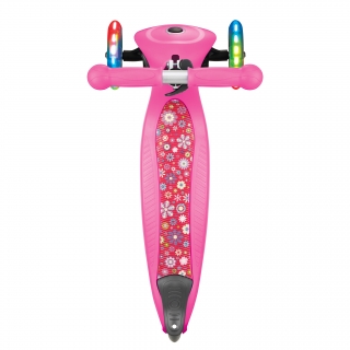 primo-foldable-fantasy-lights-3-wheel-scooter-for-3-year-old-with-patterned-deck thumbnail 2