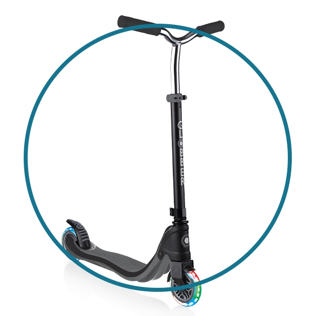 FLOW 125 LIGHTS - Kick Scooter with Light Up Wheels (selected)