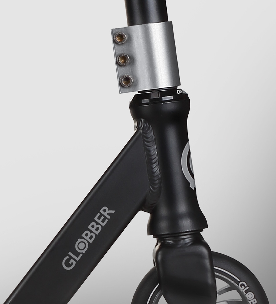 Globber-GS-best-stunt-scooters-with-clamp-for-extreme-rigidity