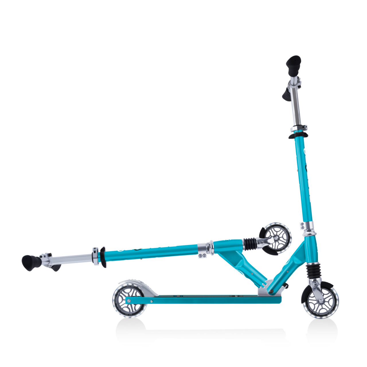 727 301 Fold Up Scooter With Flashing Wheels